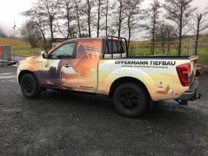 KFZ-Beschriftung: Nissan für Oppermann Tiefbau